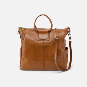 HOBO Shelia Satchel Large in Truffle Polished Leather